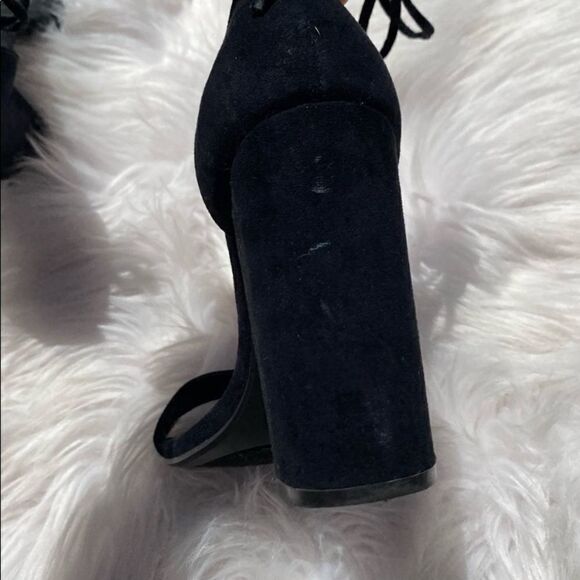 Forever 21 Strappy Suede Block Heels Black Size 6.5 - Picture 7 of 10